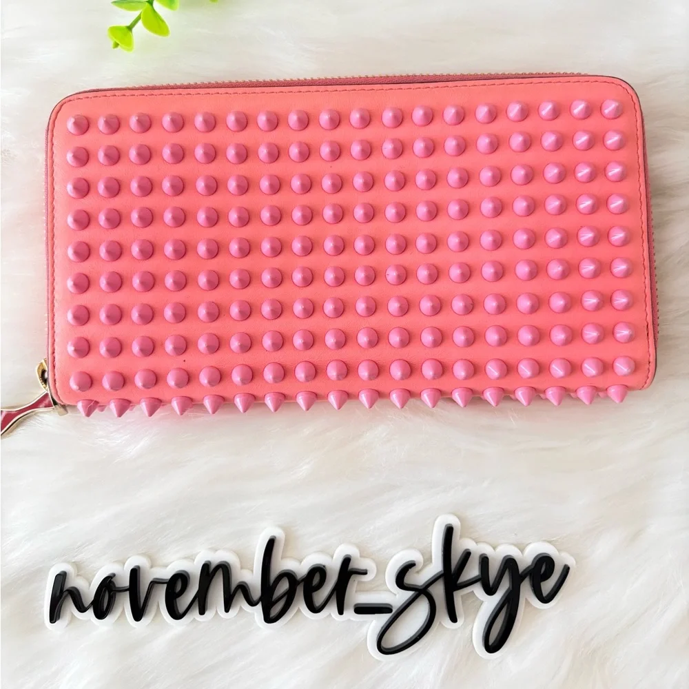 Christian Louboutin‎ Panettone Bubble Gum Pink Studded Zippy Wallet - Picture 7 of 16